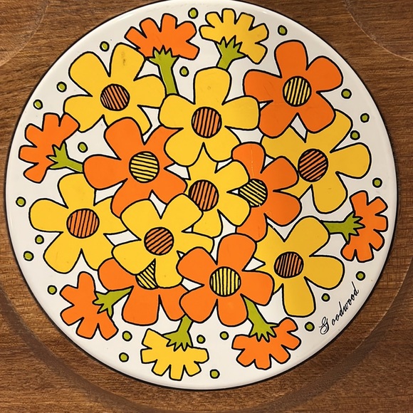 Vintage Cheese and Snack Tray Daisies Floral 70’s12 by 12” - Picture 2 of 7